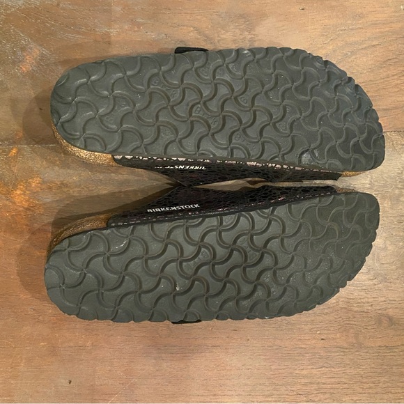 Birkenstock “Sydney” Metallic Slip On - Picture 7 of 10